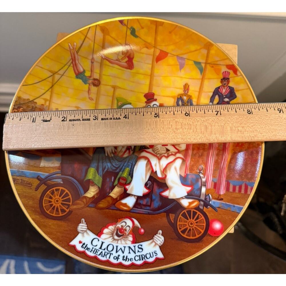 Vintage Ringling Bros & Barnum & Bailey Circus Plate called Clowns - Picture 4 of 4